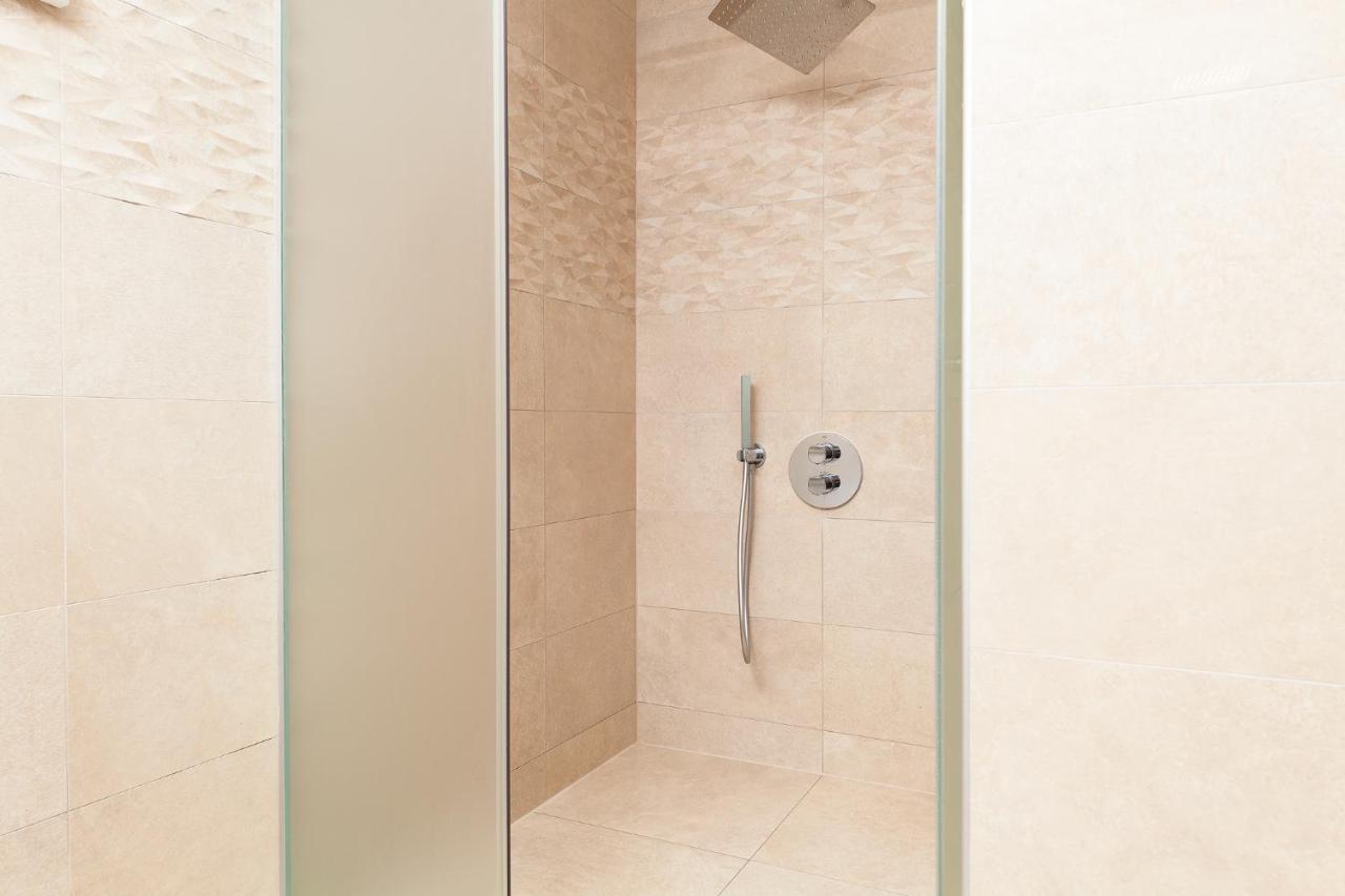 Luxury Rooms Vila Carissa Malinska Exterior foto